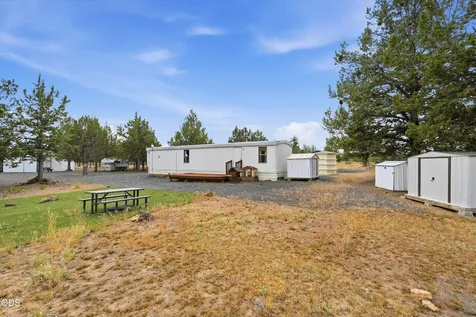 13005 SW Airstrip Lane Culver OR 97734