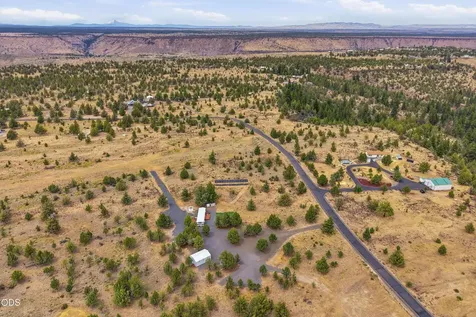 13005 SW Airstrip Lane Culver OR 97734