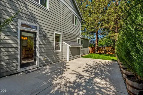 1641 W Hill Avenue Sisters OR 97759