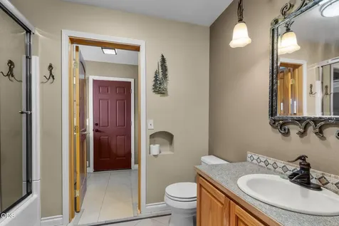66967 Lance Road Bend OR 97703