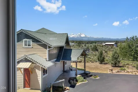 66967 Lance Road Bend OR 97703