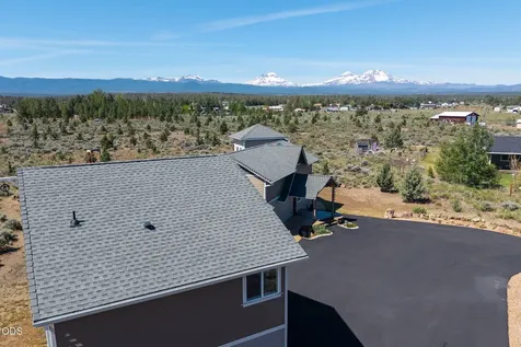 66967 Lance Road Bend OR 97703