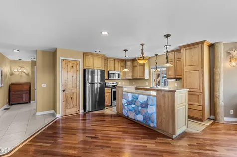 66967 Lance Road Bend OR 97703