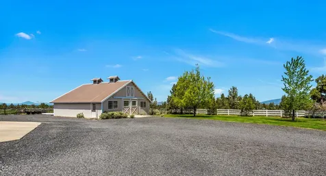 8341 SW Copley Road Powell Butte OR 97753