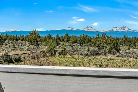 8341 SW Copley Road Powell Butte OR 97753