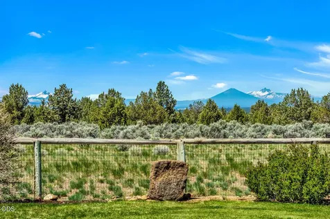 8341 SW Copley Road Powell Butte OR 97753