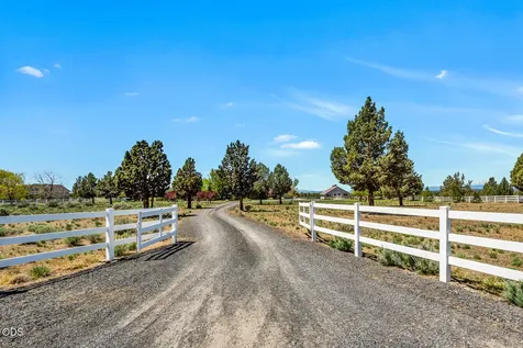 8341 SW Copley Road Powell Butte OR 97753
