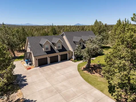 1433 NW 77th Redmond OR 97756