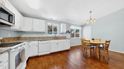 1526 SW 33rd Street Redmond OR 97756