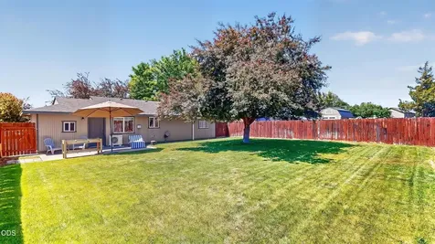 1526 SW 33rd Street Redmond OR 97756