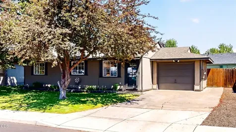 1526 SW 33rd Street Redmond OR 97756
