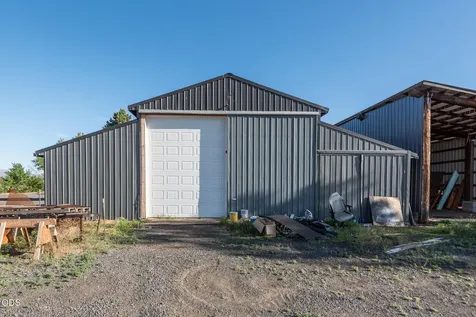 26275 Willard Road Bend OR 97701