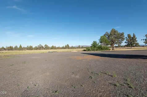26275 Willard Road Bend OR 97701