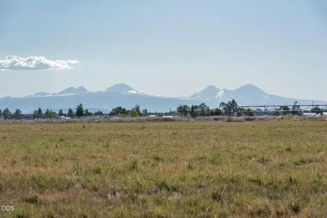 26275 Willard Road Bend OR 97701