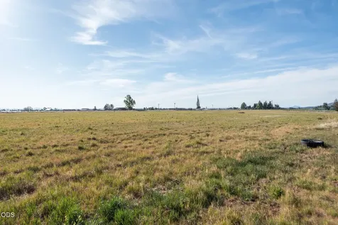 26275 Willard Road Bend OR 97701