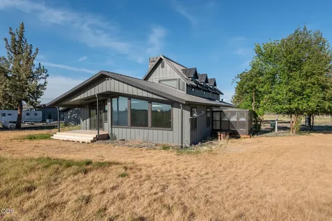 26275 Willard Road Bend OR 97701