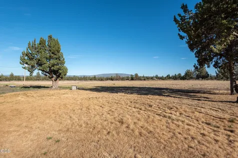 26275 Willard Road Bend OR 97701