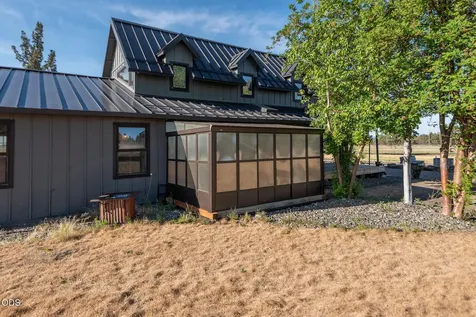 26275 Willard Road Bend OR 97701