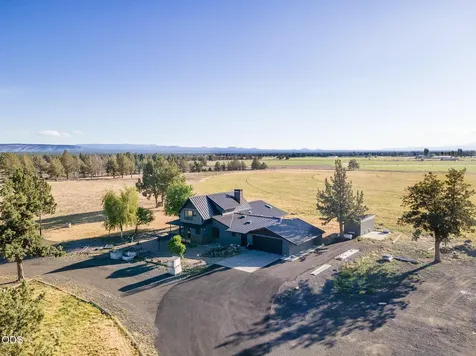 26275 Willard Road Bend OR 97701