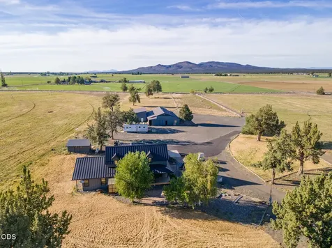 26275 Willard Road Bend OR 97701