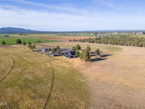 26275 Willard Road Bend OR 97701