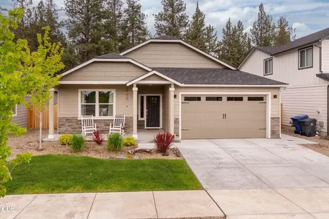 20417 SE Senden Lane Bend OR 97702
