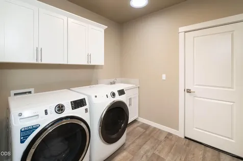 20417 SE Senden Lane Bend OR 97702