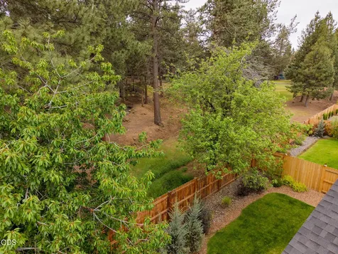 20417 SE Senden Lane Bend OR 97702