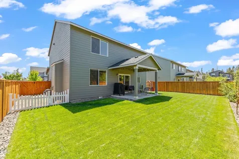 16504 Pine Creek Drive La Pine OR 97739