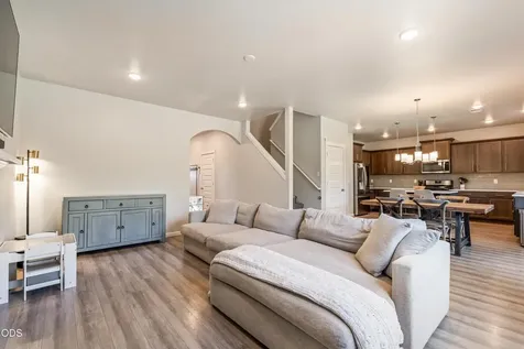 16504 Pine Creek Drive La Pine OR 97739