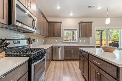 16504 Pine Creek Drive La Pine OR 97739