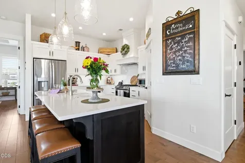547 W La Strada Circle Medford OR 97504