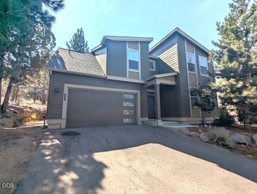 2337 NW Debron Lane Bend OR 97703