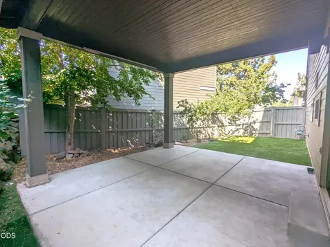 2337 NW Debron Lane Bend OR 97703