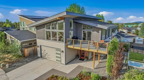 20767 NE Angora Court Bend OR 97701