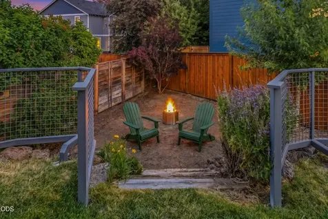 20767 NE Angora Court Bend OR 97701