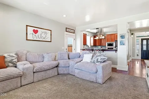 169 Alta Lane Central Point OR 97502