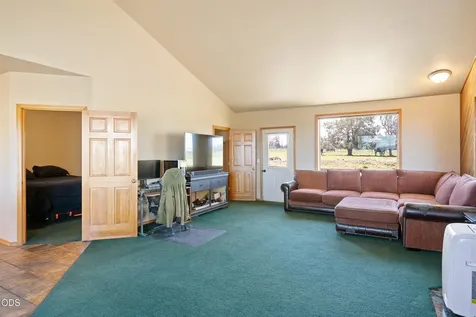 6900 NE 1st Street Redmond OR 97756