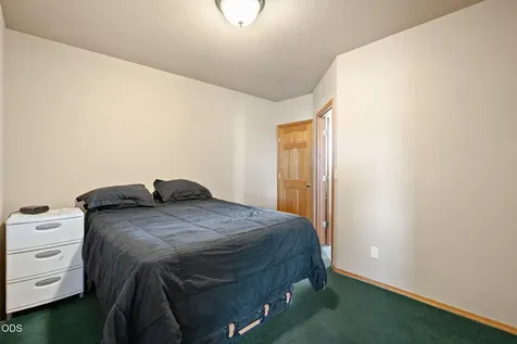 6900 NE 1st Street Redmond OR 97756