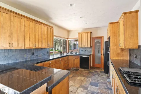 6900 NE 1st Street Redmond OR 97756