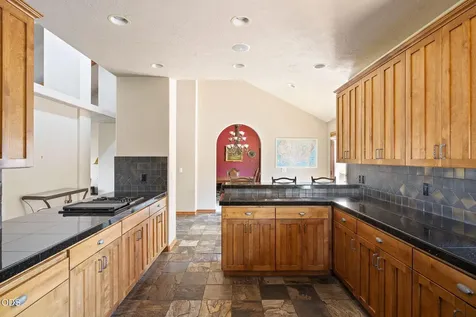 6900 NE 1st Street Redmond OR 97756