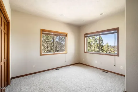 6900 NE 1st Street Redmond OR 97756