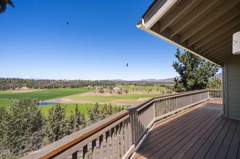 6900 NE 1st Street Redmond OR 97756