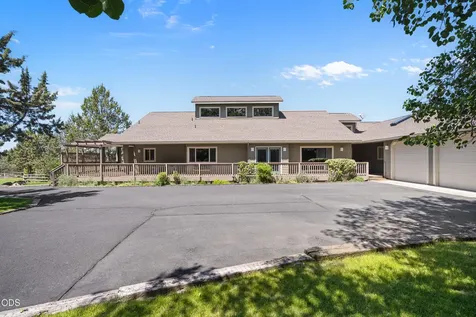 6900 NE 1st Street Redmond OR 97756
