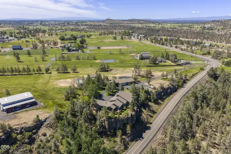 6900 NE 1st Street Redmond OR 97756