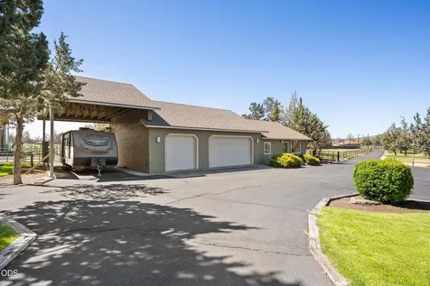 6900 NE 1st Street Redmond OR 97756