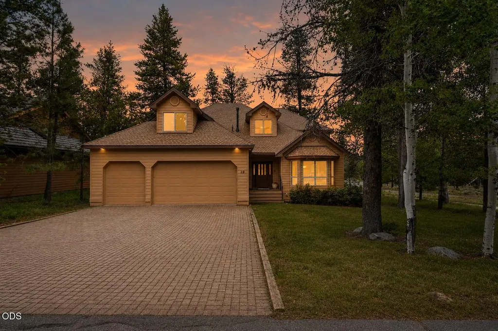 18004 Tan Oak Lane Sunriver OR 97707
