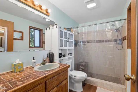 1853 Ridge Water Drive Sutherlin OR 97479