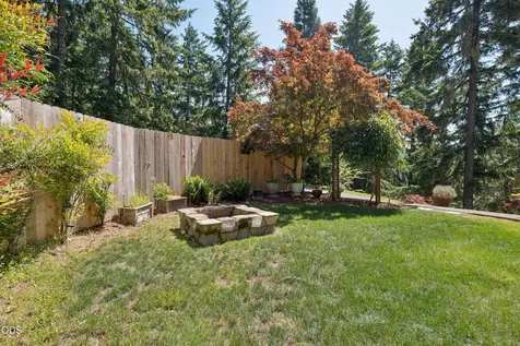 1853 Ridge Water Drive Sutherlin OR 97479