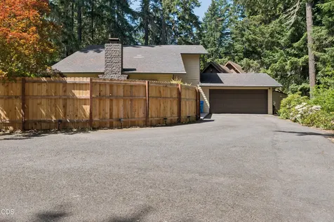 1853 Ridge Water Drive Sutherlin OR 97479